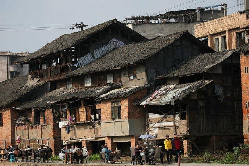 黄金交易提醒:金价在地缘政治紧张局势中保持稳定,等待美联储决议